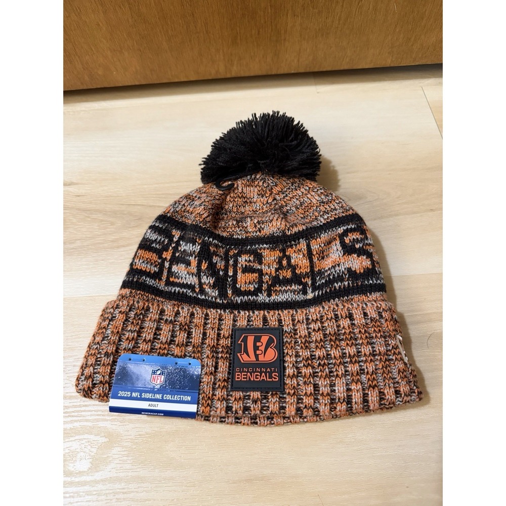 New Era NFL Cincinnati Bengals Sideline Adult One Size Knit Pom Sport Beanie Hat